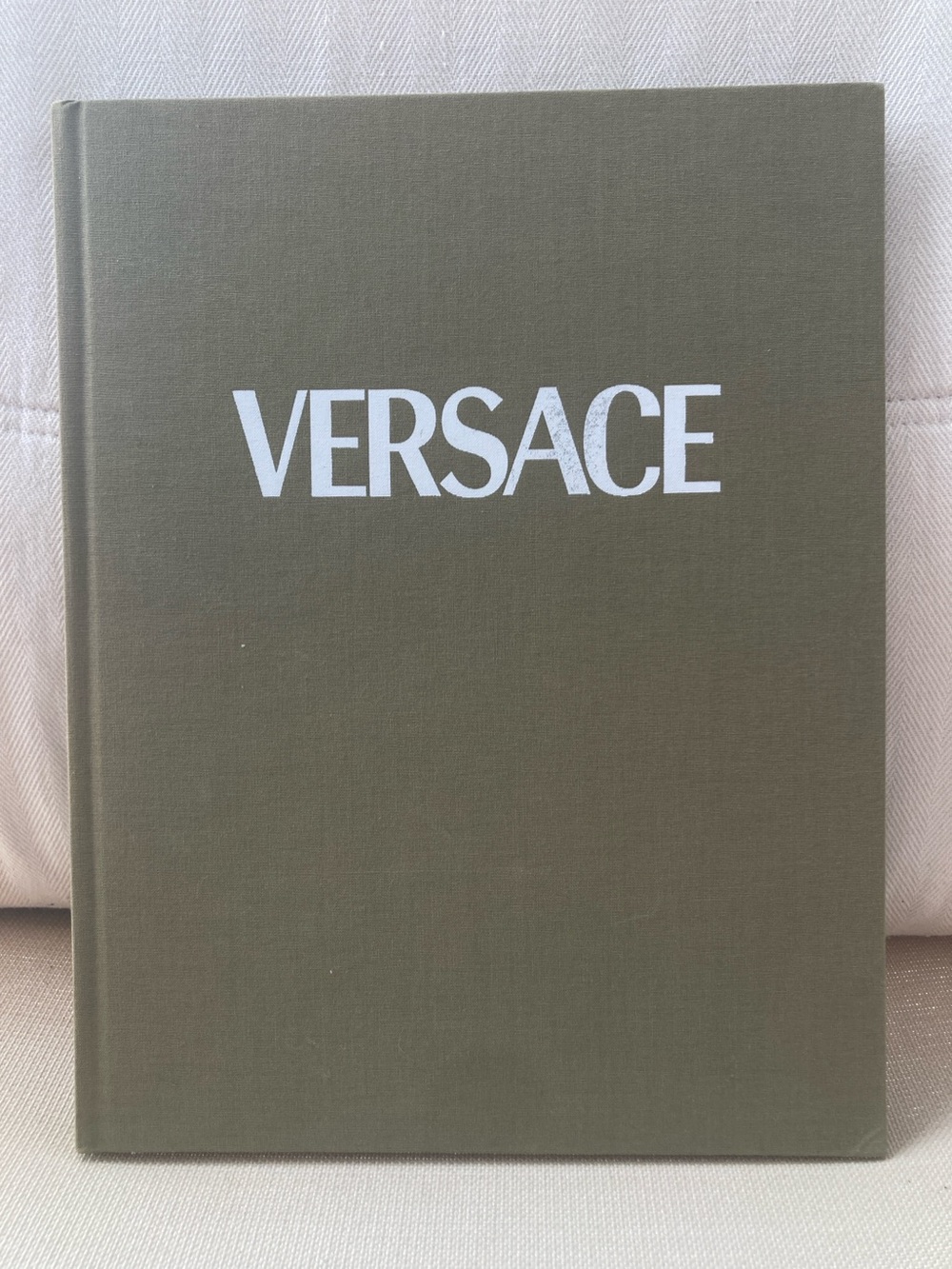 Versace catalog from the Fall/Winter 2000 collection